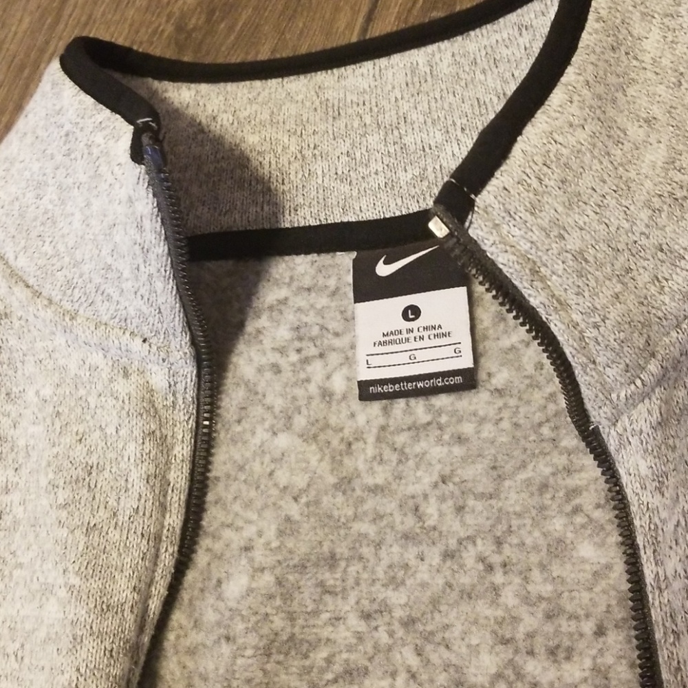 Large Nike woven jacket EUC - Picture 3 of 3